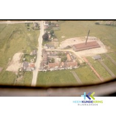Luchtfoto Steenfabriek Erdwal met Rooie Dorp Coll.G.B.Janssen